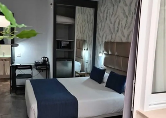 게스트하우스 Bajondillo Cozy (adults Only) 3*